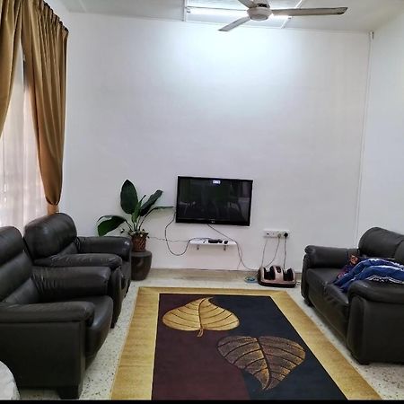 Che Na Homestay Pontian Pontian Kecil Buitenkant foto