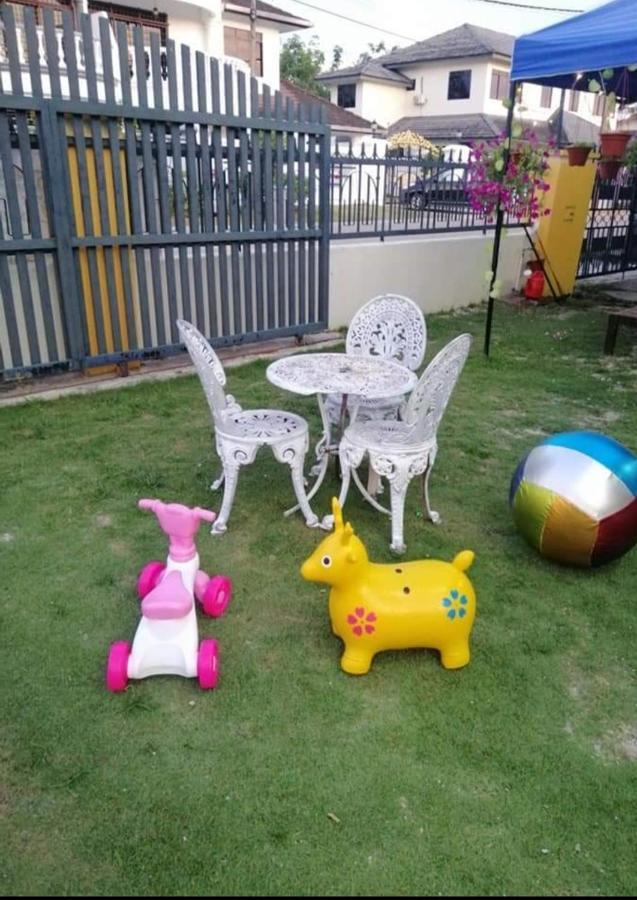 Che Na Homestay Pontian Pontian Kecil Buitenkant foto